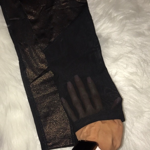 Xersion Performance Legging - Picture 2 of 4